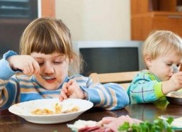 初三冬天娱乐吃瓜酱,初三学子共享吃瓜酱欢乐时光